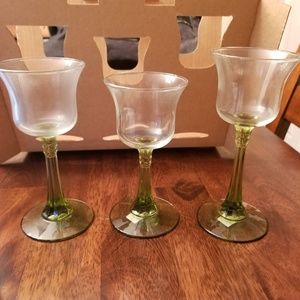 New Partylite Radient Glow Stemmed Trio